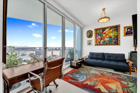 Condominio en venta en Sunny Isles Beach, Florida, 3 dormitorios, 245.54 m2 № 2000457 - foto 26