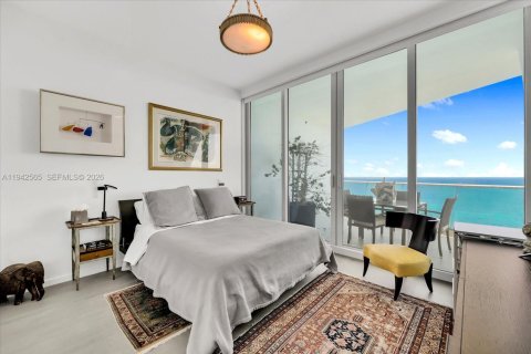 Condominio en venta en Sunny Isles Beach, Florida, 3 dormitorios, 245.54 m2 № 2000457 - foto 22