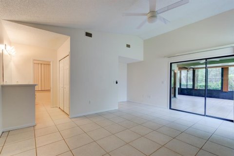 Condominio en venta en Port Orange, Florida, 3 dormitorios, 193.7 m2 № 1613724 - foto 19