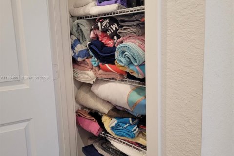 Touwnhouse à louer à Homestead, Floride: 4 chambres, 127.65 m2 № 2010151 - photo 29