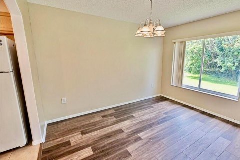 Condominio en alquiler en Orlando, Florida, 3 dormitorios, 130.06 m2 № 1817388 - foto 10