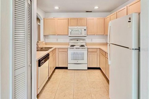 Condominio en alquiler en Orlando, Florida, 3 dormitorios, 130.06 m2 № 1817388 - foto 9