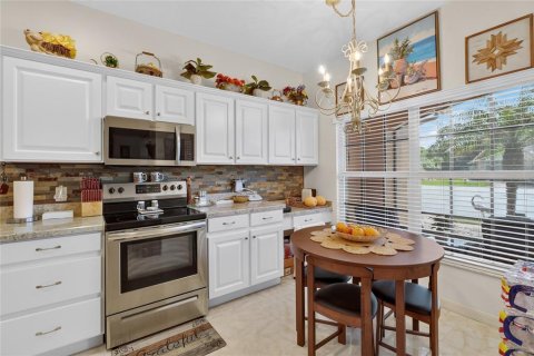 Villa ou maison à vendre à Lake Wales, Floride: 2 chambres, 107.21 m2 № 2216918 - photo 5