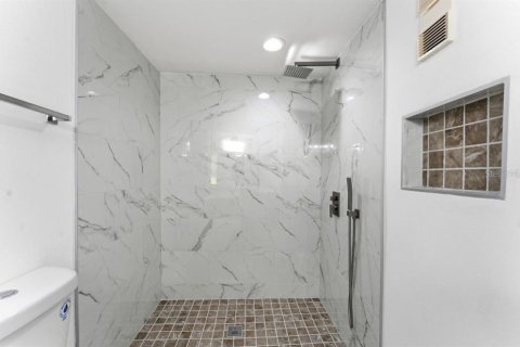 Copropriété à louer à Clearwater, Floride: 1 chambre, 68.75 m2 № 2411693 - photo 10