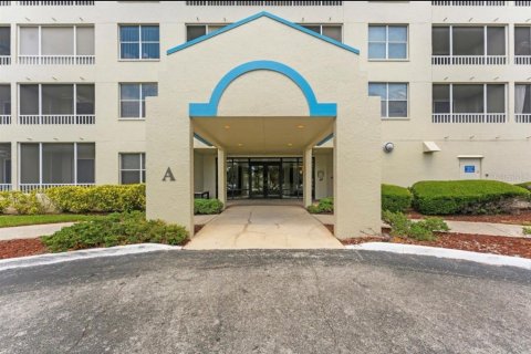 Copropriété à louer à Clearwater, Floride: 1 chambre, 68.75 m2 № 2411693 - photo 2
