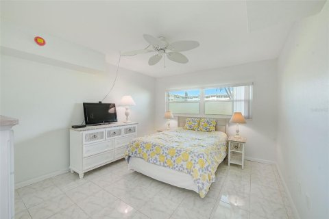 Copropriété à louer à Saint Pete Beach, Floride: 1 chambre, 74.79 m2 № 2413966 - photo 17