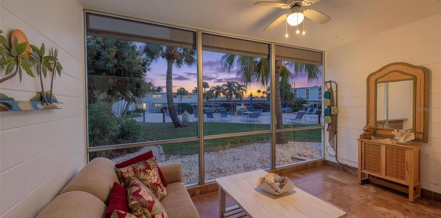 Condo à Saint Pete Beach, Floride, 1 chambre  № 2413966