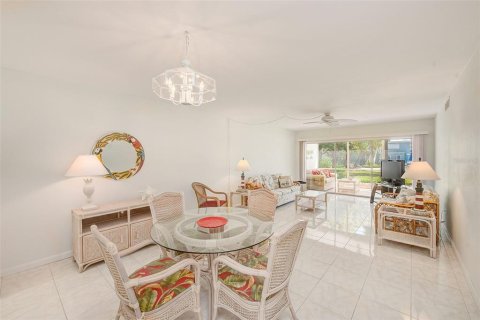 Copropriété à louer à Saint Pete Beach, Floride: 1 chambre, 74.79 m2 № 2413966 - photo 5