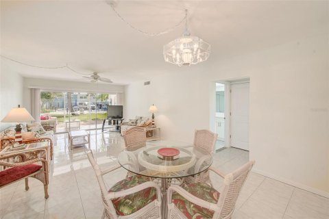 Copropriété à louer à Saint Pete Beach, Floride: 1 chambre, 74.79 m2 № 2413966 - photo 4