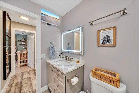 House in Margate, Florida 3 bedrooms, 140.19 sq.m. № 1954265 - photo 20