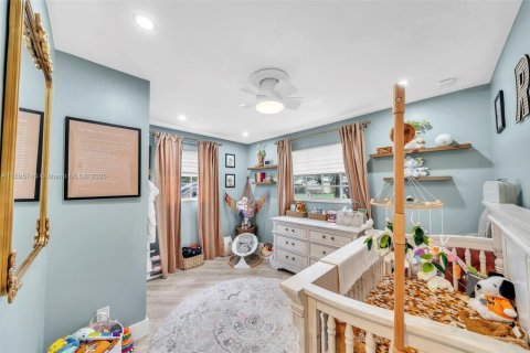 House in Margate, Florida 3 bedrooms, 140.19 sq.m. № 1954265 - photo 16