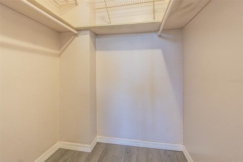 Condo in Saint Petersburg, Florida, 2 bedrooms  № 1570549 - photo 23