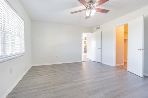 Condo in Saint Petersburg, Florida, 2 bedrooms  № 1570549 - photo 26