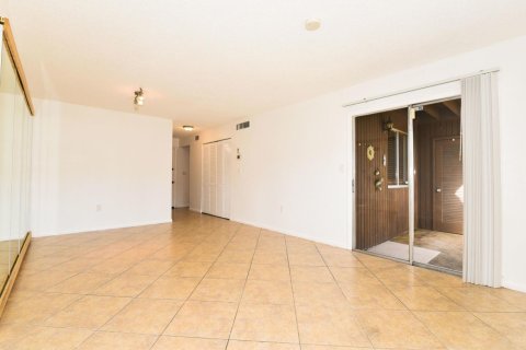 Copropriété à louer à West Palm Beach, Floride: 1 chambre, 57.23 m2 № 2275035 - photo 5