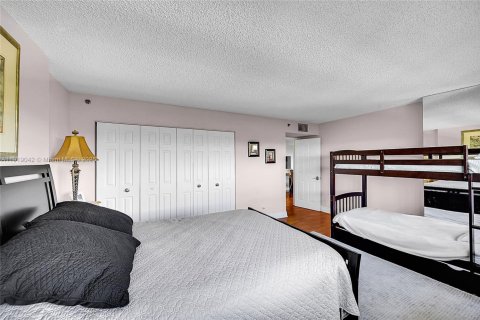 Condominio en alquiler en Fort Lauderdale, Florida, 2 dormitorios, 122.63 m2 № 2054459 - foto 22
