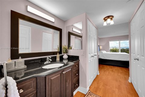 Condominio en alquiler en Fort Lauderdale, Florida, 2 dormitorios, 122.63 m2 № 2054459 - foto 17