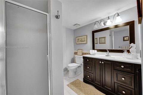 Condominio en alquiler en Fort Lauderdale, Florida, 2 dormitorios, 122.63 m2 № 2054459 - foto 19