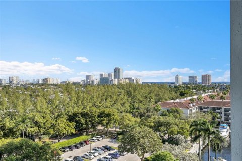 Condominio en alquiler en Fort Lauderdale, Florida, 2 dormitorios, 122.63 m2 № 2054459 - foto 29