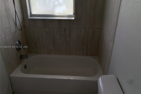 Townhouse in Homestead, Florida 2 bedrooms, 108.32 sq.m. № 2046738 - photo 27