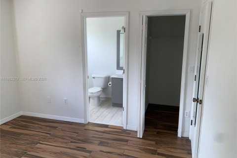 Townhouse in Homestead, Florida 2 bedrooms, 108.32 sq.m. № 2046738 - photo 25