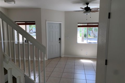 Townhouse in Homestead, Florida 2 bedrooms, 108.32 sq.m. № 2046738 - photo 21
