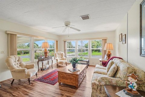 Copropriété à vendre à Zellwood, Floride: 2 chambres, 188.41 m2 № 2400899 - photo 5