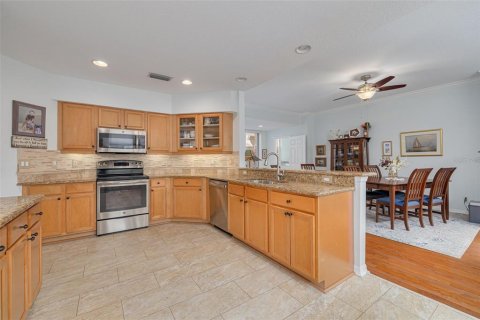 Condo in Palm Harbor, Florida, 2 bedrooms  № 1644357 - photo 9