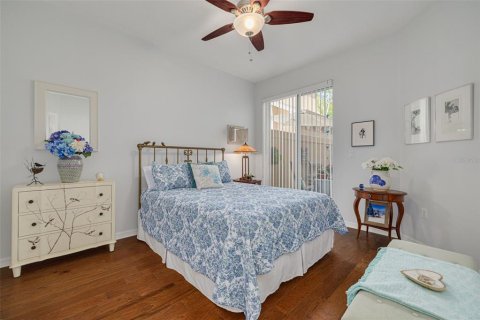 Condo in Palm Harbor, Florida, 2 bedrooms  № 1644357 - photo 20