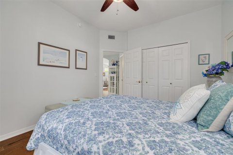 Condo in Palm Harbor, Florida, 2 bedrooms  № 1644357 - photo 21