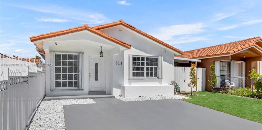 Casa en Hialeah Gardens, Florida 2 dormitorios, 97.83 m2 № 1942050