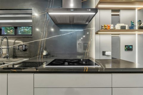 Villa ou maison à vendre à Miami, Floride: 3 chambres, 107.86 m2 № 2391942 - photo 10