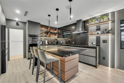Villa ou maison à vendre à Miami, Floride: 3 chambres, 107.86 m2 № 2391942 - photo 16