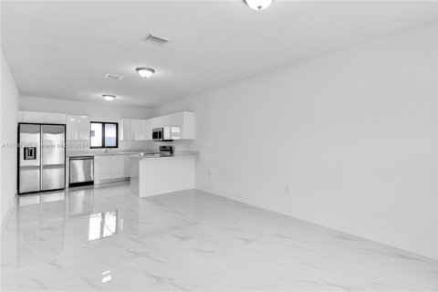 Propiedad comercial en venta en Miami, Florida, 222.97 m2 № 1461391 - foto 27