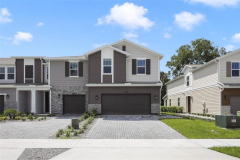 Townhouse in Oviedo, Florida 3 bedrooms, 165.64 sq.m. № 2302537
