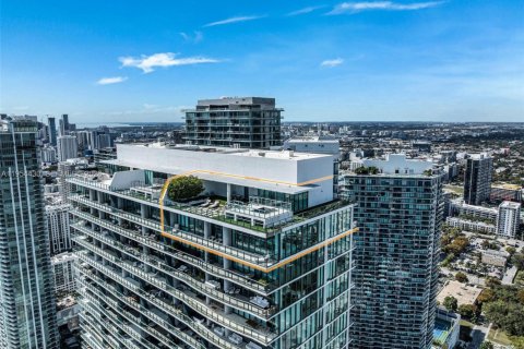 Condo in Miami, Florida, 4 bedrooms  № 2026811 - photo 3