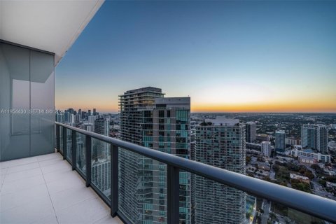 Condo in Miami, Florida, 4 bedrooms  № 2026811 - photo 27