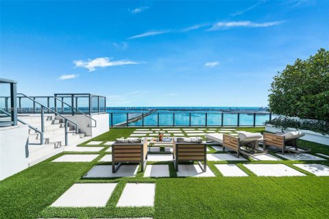 Condo in Miami, Florida, 4 bedrooms  № 2026811 - photo 6