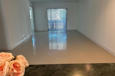 Copropriété à louer à Pompano Beach, Floride: 2 chambres, 88.91 m2 № 2154510 - photo 4