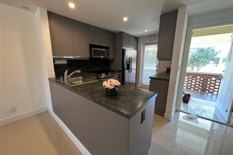 Copropriété à louer à Pompano Beach, Floride: 2 chambres, 88.91 m2 № 2154510 - photo 8