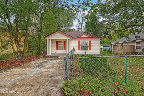 Villa ou maison à louer à Jacksonville, Floride: 4 chambres, 117.99 m2 № 850887 - photo 1