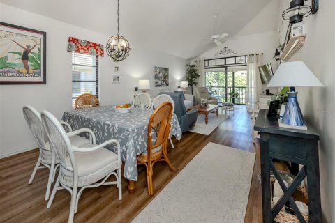 Condominio en venta en Venice, Florida, 2 dormitorios, 94.02 m2 № 1856432 - foto 14