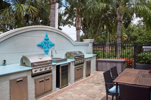 Apartment in Sarasota, Florida 1 bedroom, 87.33 sq.m. № 2209079 - photo 10