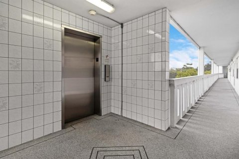 Купить кондоминиум в Дирфилд-Бич, Флорида 3 комнаты, 92.9м2, № 2250362 - фото 8
