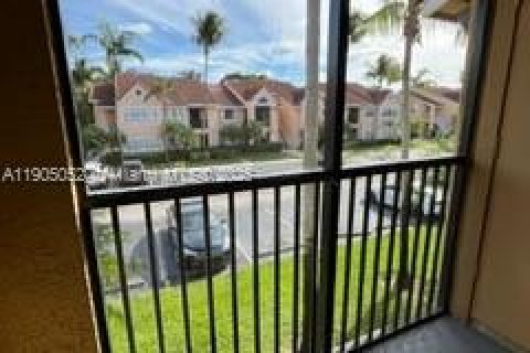 Снять в аренду кондоминиум в Майами, Флорида 1 спальня, 69.4м2, № 1955241 - фото 20