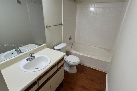 Снять в аренду кондоминиум в Майами, Флорида 1 спальня, 69.4м2, № 1955241 - фото 11