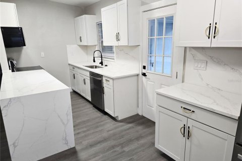 Villa ou maison à vendre à Ocoee, Floride: 3 chambres, 79.06 m2 № 2425795 - photo 3
