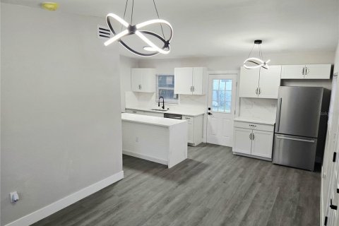 Villa ou maison à vendre à Ocoee, Floride: 3 chambres, 79.06 m2 № 2425795 - photo 4