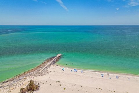 Condo in Saint Pete Beach, Florida, 1 bedroom  № 1740451 - photo 29