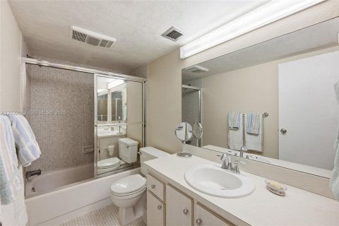 Condominio en alquiler en Fort Lauderdale, Florida, 2 dormitorios, 124.86 m2 № 2077450 - foto 17