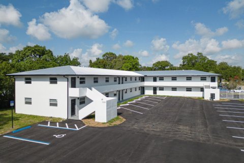 Appartement à louer à St. Lucie, Floride: 2 chambres, 1036.79 m2 № 2181609 - photo 2